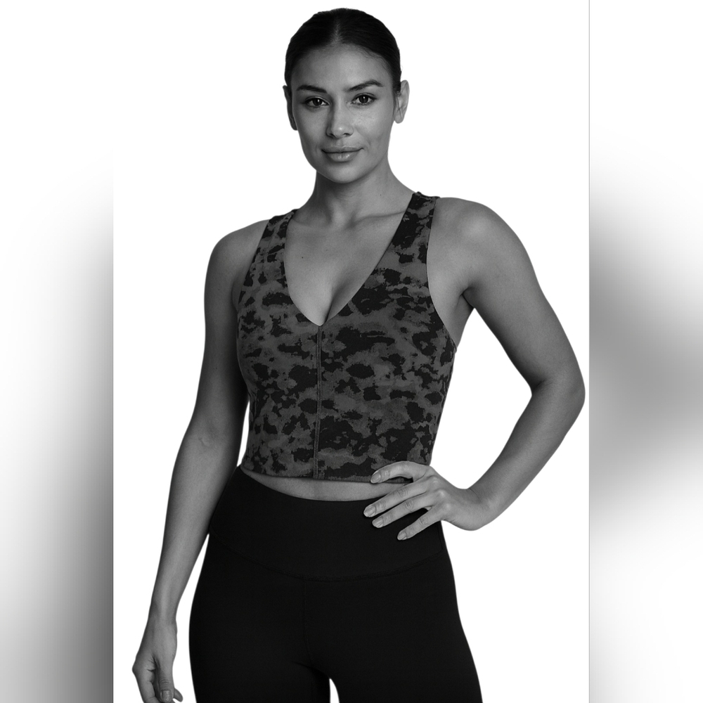 Mono B Size L Black and Gray Camouflage Sports Bra